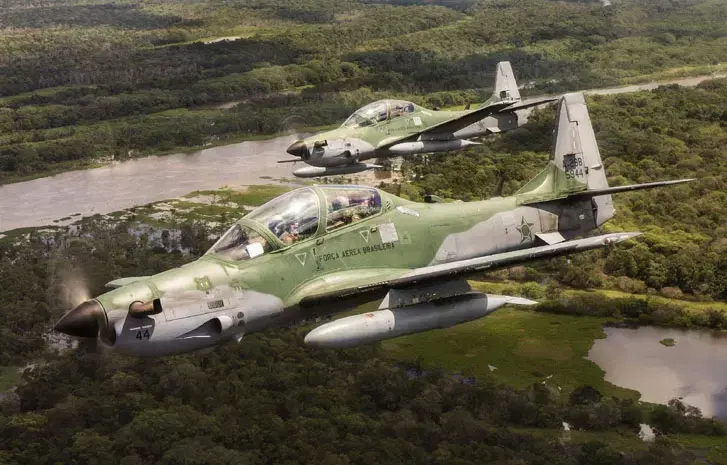 L'armée de l'air nigériane intensifie ses frappes contre les groupes armés dans le Nord-Ouest