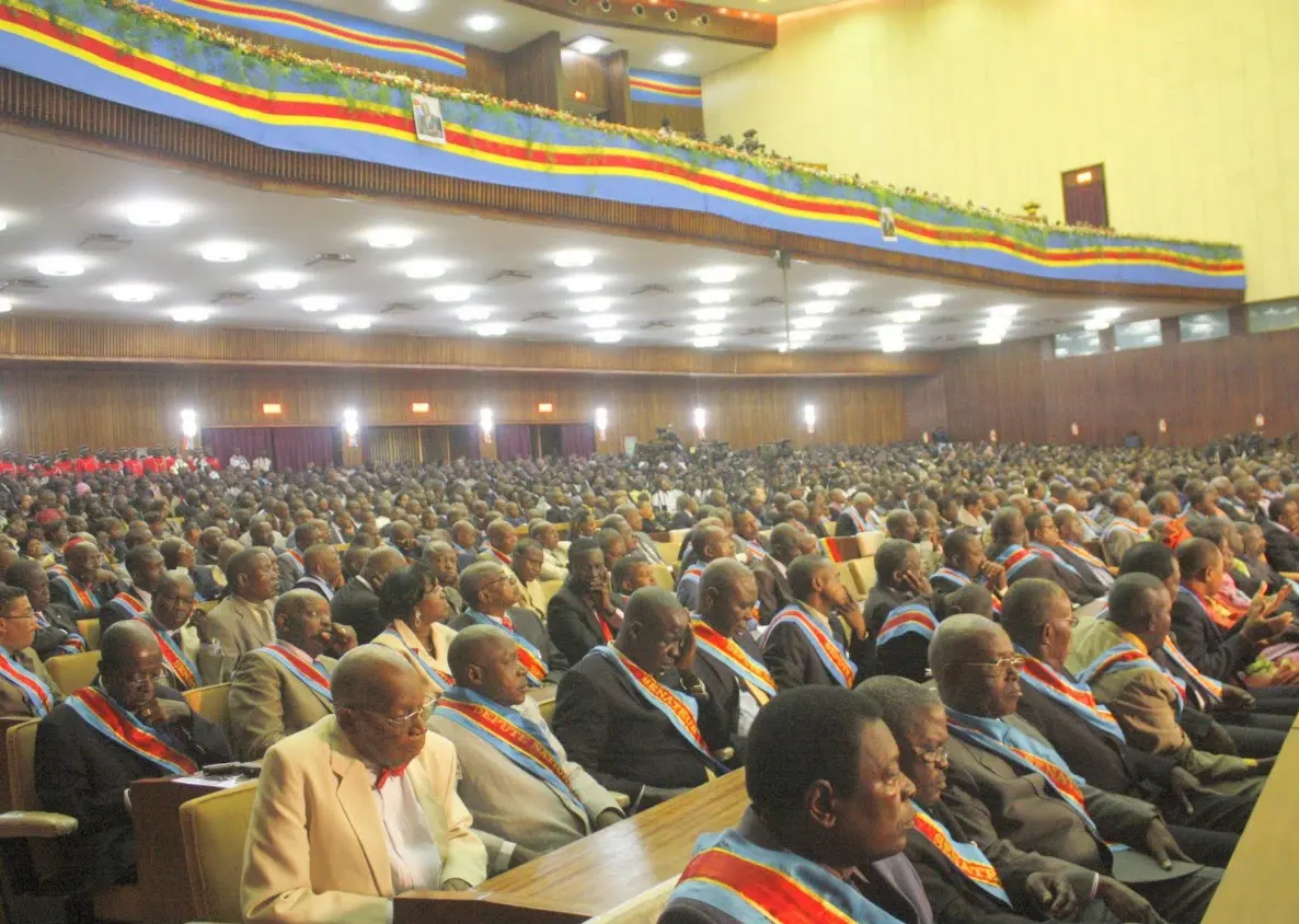 FDLR : des liens troubles au cœur du Parlement congolais, malgré les promesses de désarmement