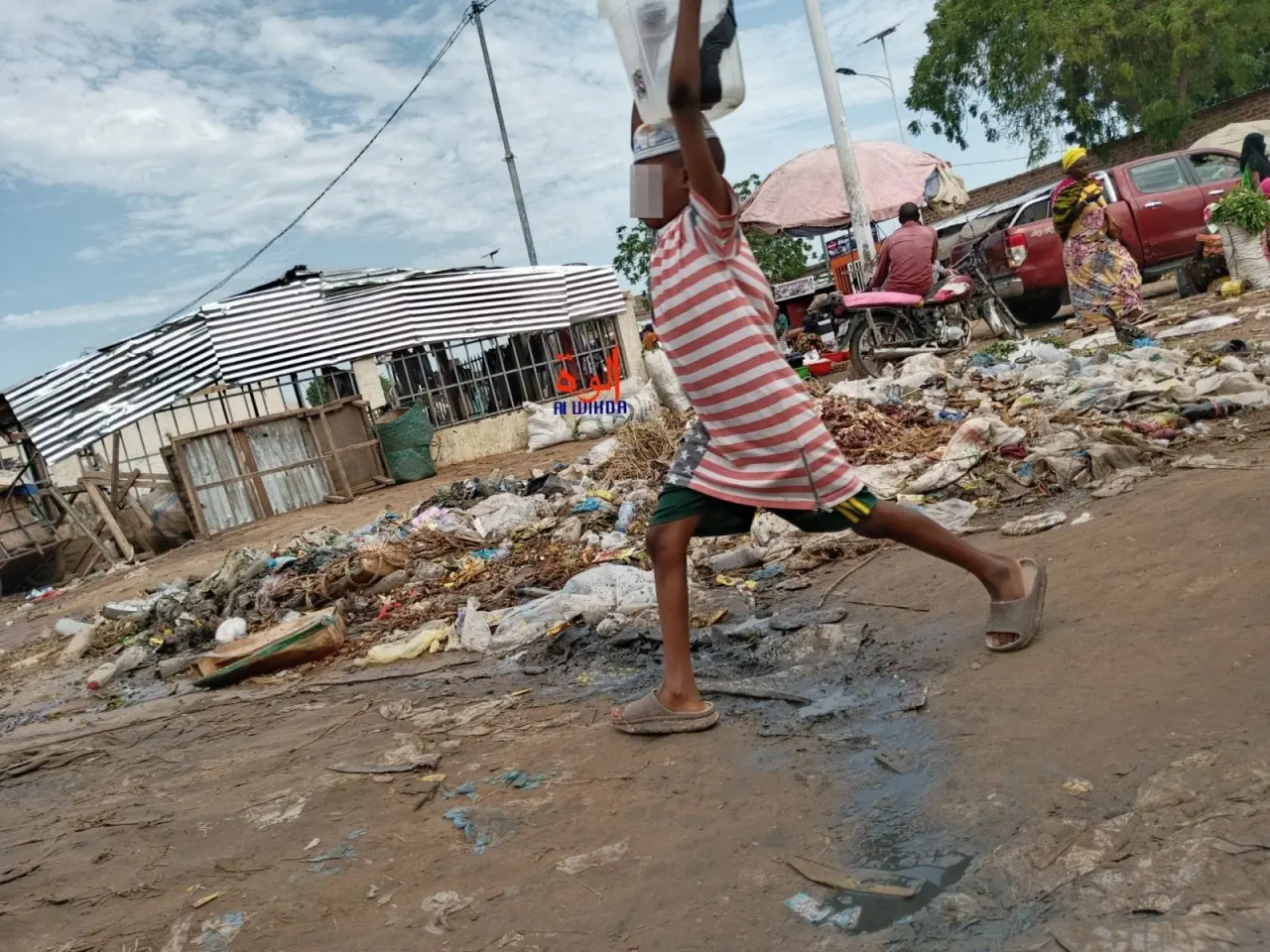 À N'Djamena, la précarité pousse des milliers d'enfants vers le travail informel et la rue