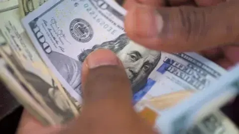 La monnaie nigériane maintient une relative stabilité face au dollar en ce mois d'août 2026