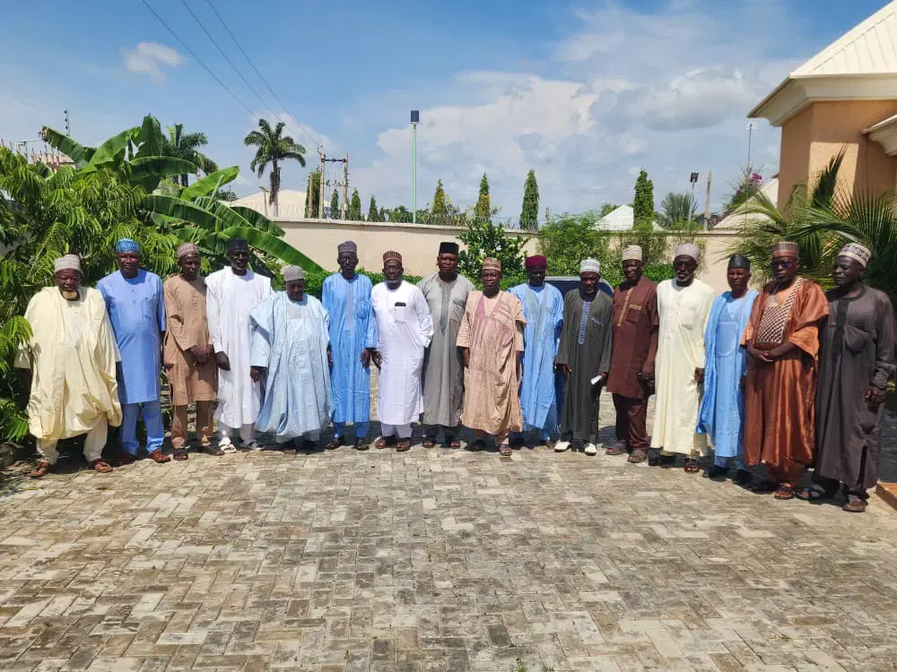 En 2027, la famille politique Hashidu rallie le candidat APC de Gombe autour de Gwamna