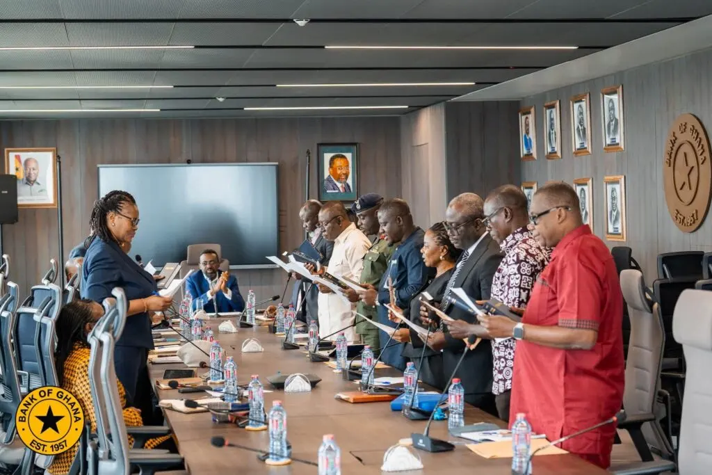La Banque du Ghana intensifie sa lutte contre les flux illicites de devises étrangères aux frontières