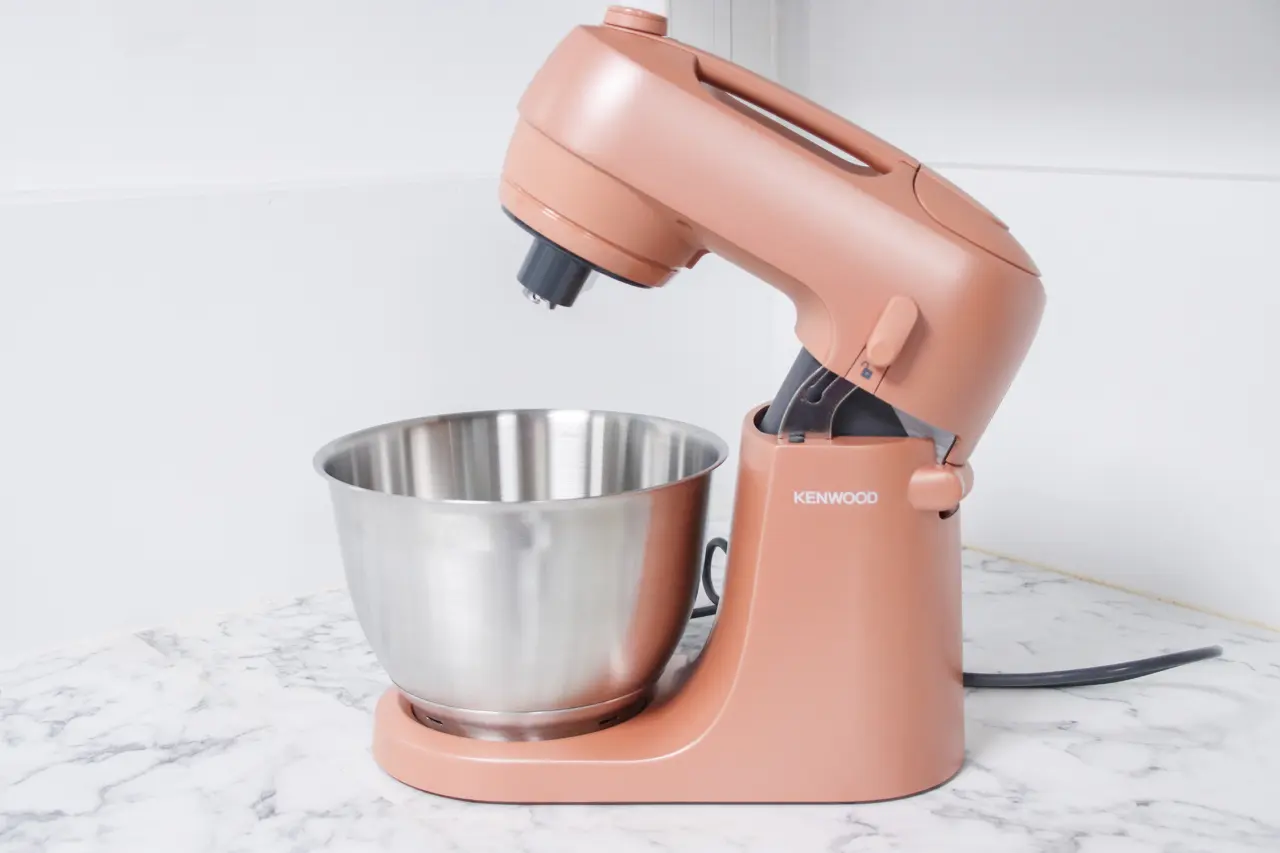 Le Kenwood Go KZM35.000 s’impose comme le robot-pâtissier le plus abordable du marché à 203 €