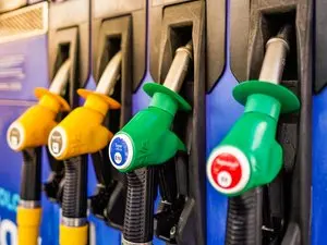 La flambée des prix des carburants en France souligne la fragilité des capacités de raffinage mondiales
