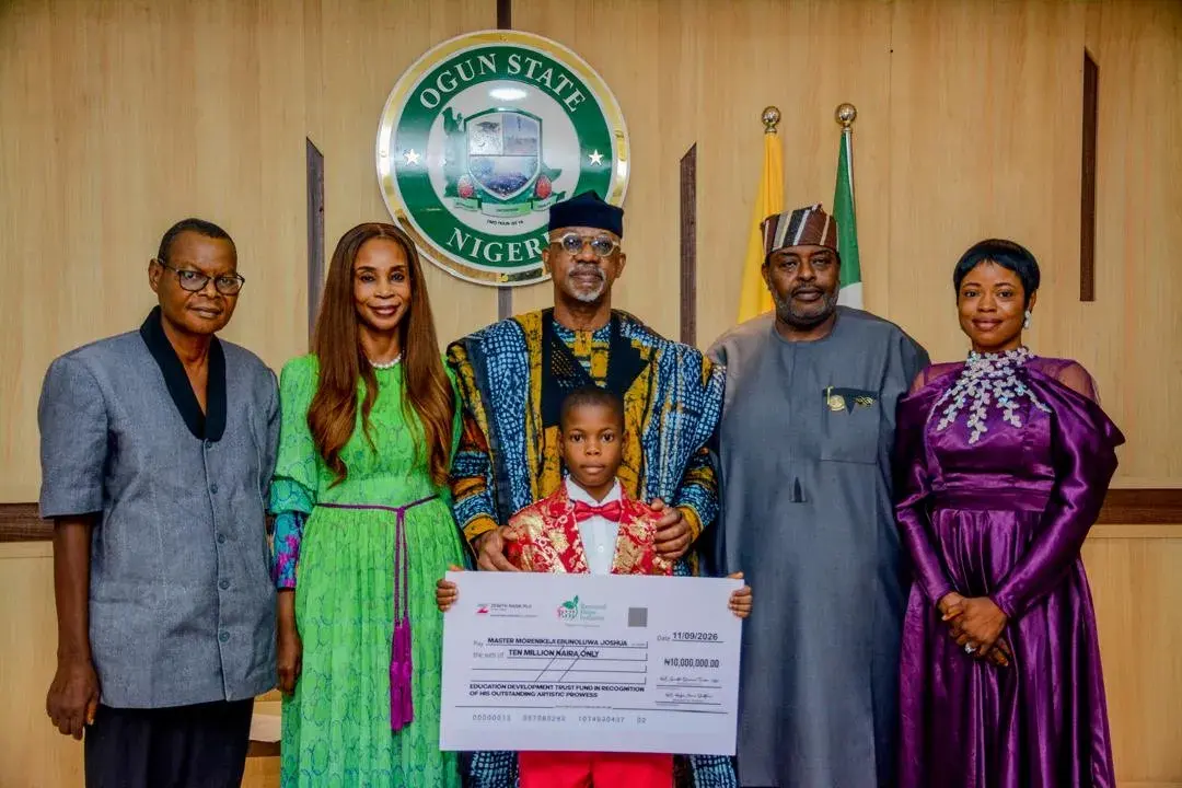 Le Nigeria investit dans le parcours éducatif d'un jeune artiste prodige de 12 ans