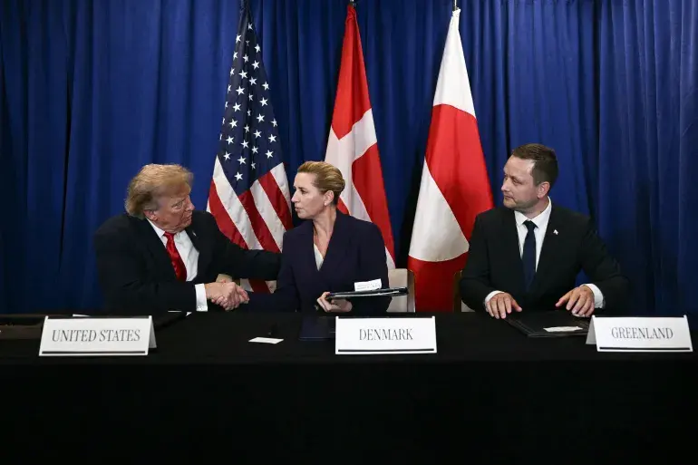 Les États-Unis renforcent leur présence militaire au Groenland par un accord stratégique avec le Danemark