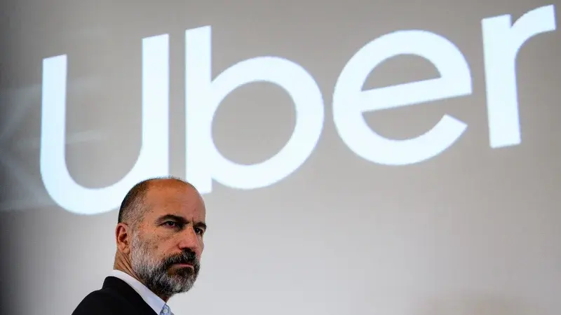 Uber licencie 3 000 salariés et restreint le télétravail malgré une croissance record