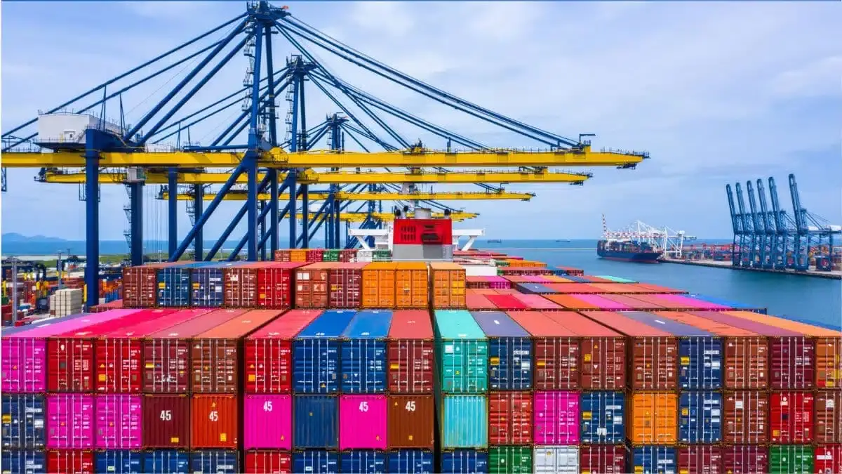 L'Algérie durcit les règles de dédouanement pour désengorger ses ports et limiter les sorties de devises