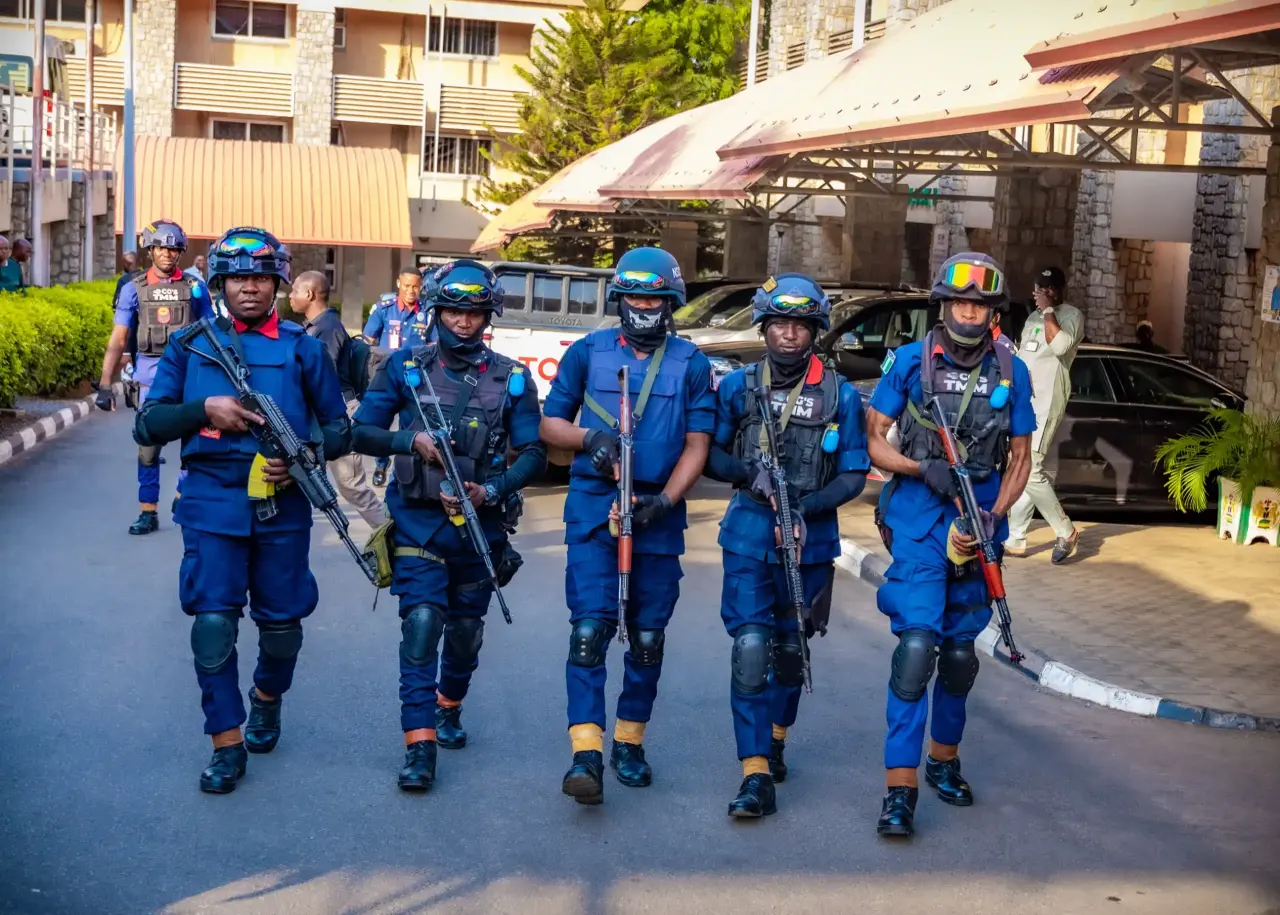 Le nouveau commandant du NSCDC prend ses fonctions au Niger dans un climat de crise judiciaire