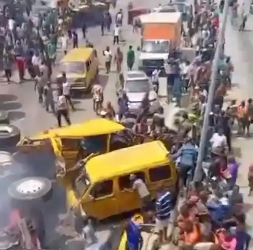 Démantèlement d'un réseau criminel ciblant plus de 125 commerçants à Lagos