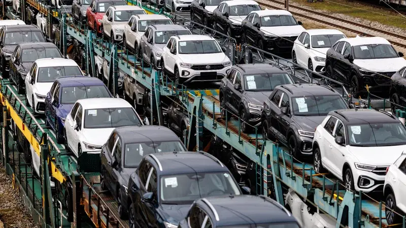 Les ventes de voitures neuves en UE progressent de 5,3 % en 2026, l’électrification atteint 68 % du marché