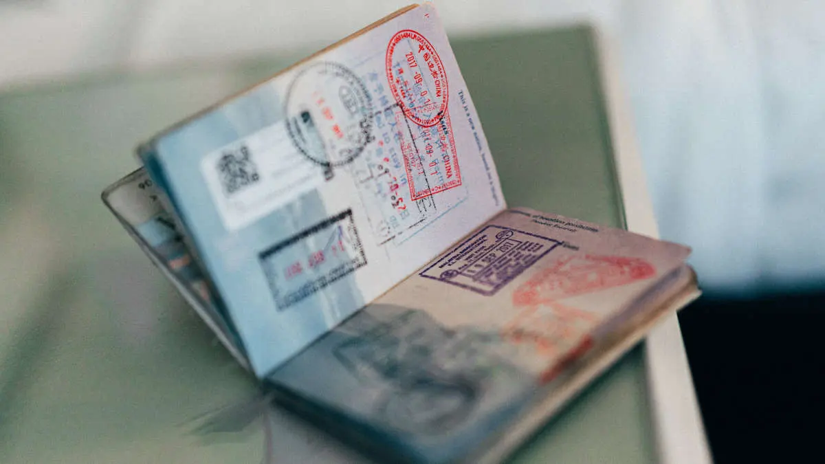 L'Australie renforce les conditions de séjour des étudiants étrangers et des visas vacances‑travail pour maîtriser la pression sur le logement