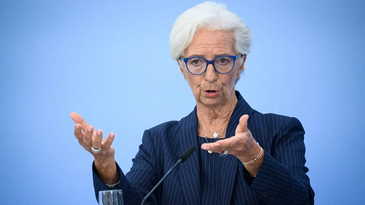 Christine Lagarde qualifie d'illégale et dangereuse la proposition de Jean‑Luc Mélenchon d’annuler la dette française détenue par la BCE