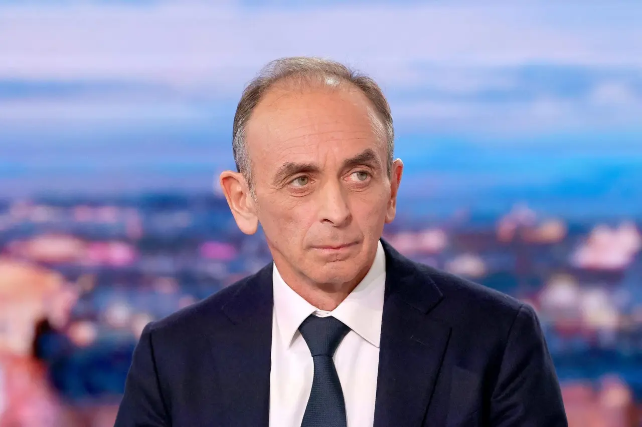 Éric Zemmour officialise sa candidature à l'élection présidentielle française de 2027 avec un programme axé sur la remigration