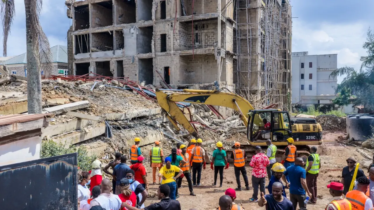 L'effondrement d'un hôtel en construction à Enugu met en lumière les failles du respect des normes de sécurité