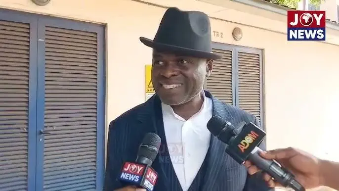 Ghana doit lancer un dialogue national pour freiner la montée des insultes politiques en ligne
