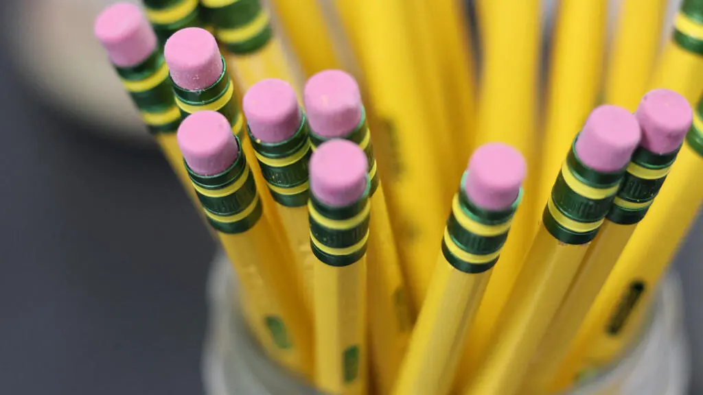 La rentrée scolaire sous tension : l'inflation des coûts pèse sur les familles africaines