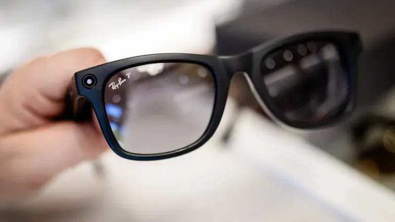 Meta désactive des milliers de lunettes connectées pour contrer la désactivation des témoins lumineux