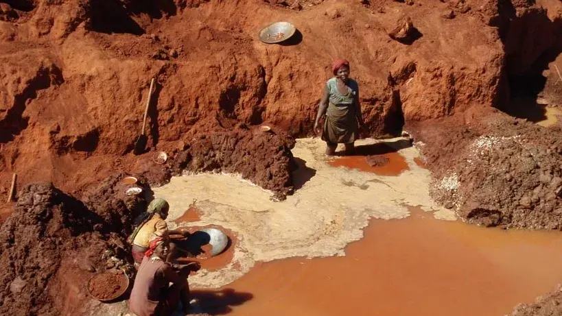 L'effondrement d'une mine d'or au Kordofan occidental révèle la précarité extrême du secteur minier soudanais