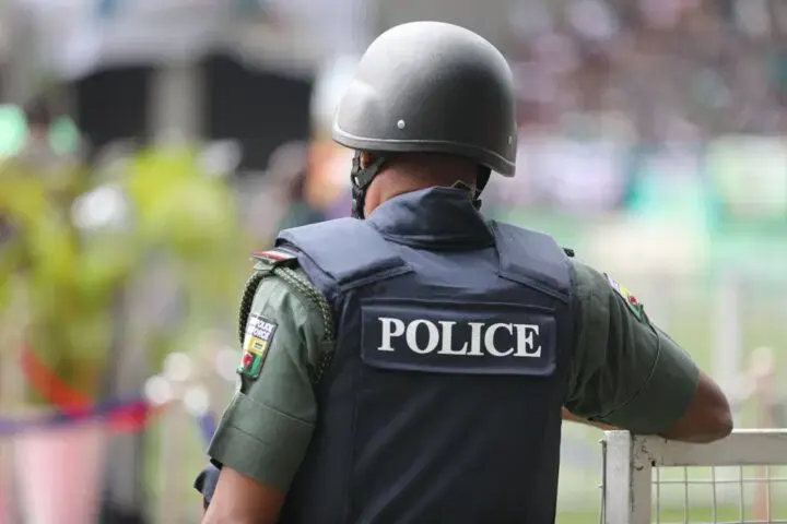 Lagos lance un plan de reconstruction des casernes de police, mais le Nigeria doit accélérer la rénovation nationale