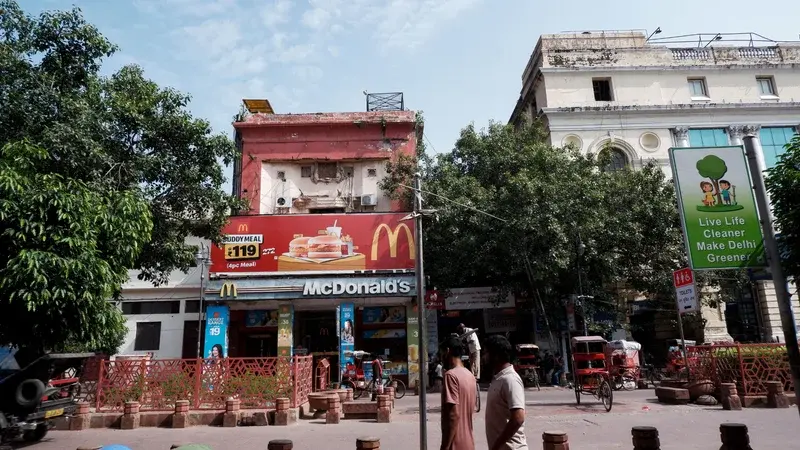 L'Inde s'attaque à la malbouffe aux abords des écoles pour freiner l'obésité infantile