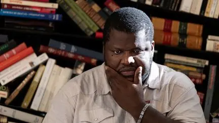 Le Goncourt retire le roman de Thélyson Orélien, suspecté d'IA et de plagiat, pour protéger l'intégrité du prix