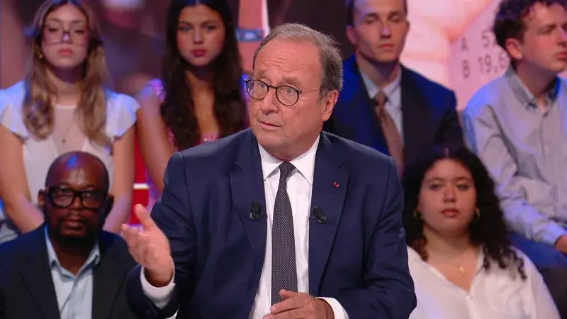 François Hollande indique qu'il pourrait se présenter à la présidentielle 2027 s'il devient une option crédible pour le PS