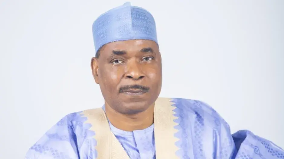 L'ancien chef de la police Mohammed Adamu investi candidat du SDP pour le scrutin de 2027 au Nasarawa