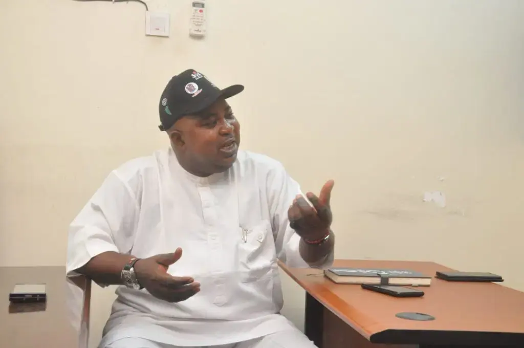 Le ralliement d'Ephraim Iyke Nwonu au camp Tinubu marque un tournant politique dans l'État d'Ebonyi