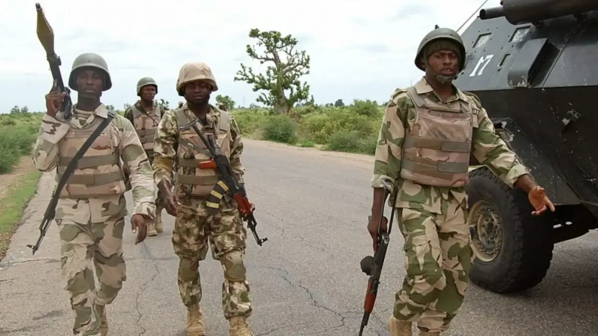 Le démantèlement de réseaux logistiques armés dans le nord-ouest du Nigeria révèle une vaste circulation de munitions