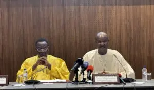 Le Sénégal prolonge la fermeture des frontières à six mois pour protéger les producteurs de bananes malgré une plainte à la CEDEAO