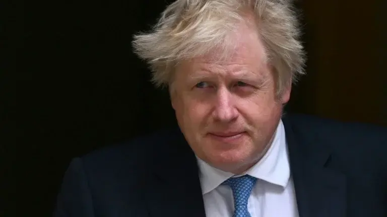 Un drone russe frappe un train à la frontière Ukraine‑Pologne alors que Boris Johnson et l’ancien directeur de la CIA étaient présents en gare