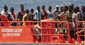 La Marine royale marocaine intercepte une nouvelle embarcation de migrants en route vers les îles Canaries