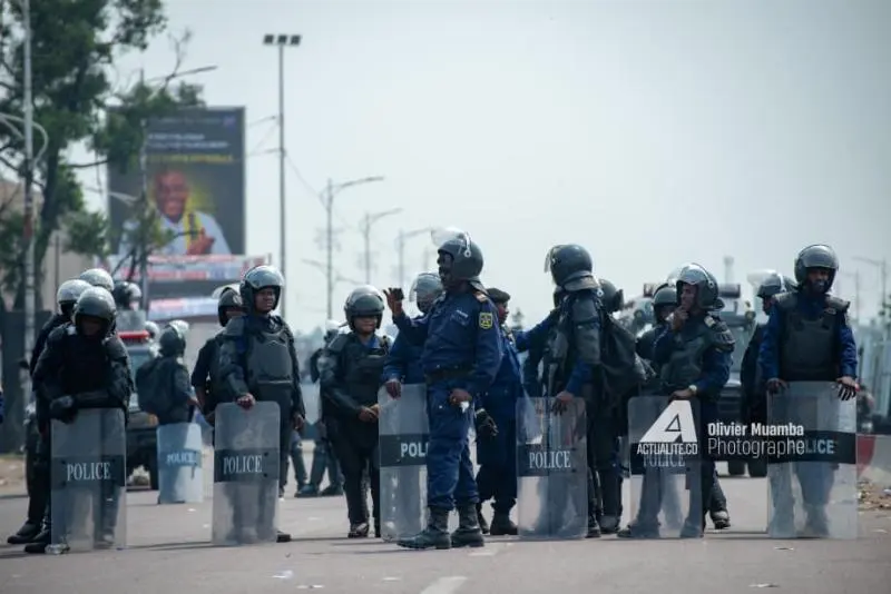 Libération des militants d'Ensemble pour la République à Kindu après leur détention avant la marche prévue