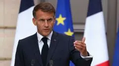 Face à l'intensification des menaces hybrides russes, Emmanuel Macron renforce la protection des infrastructures critiques françaises