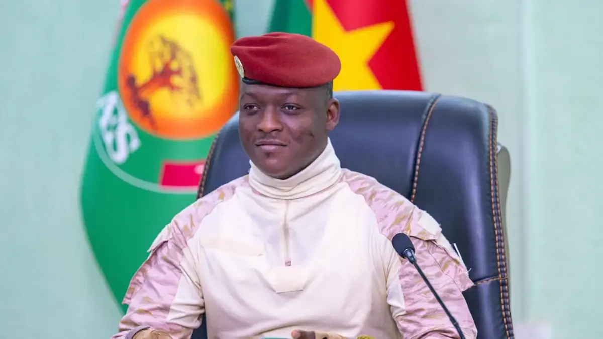 Ibrahim Traoré annonce la transformation de l'armée burkinabè et sa préparation à des conflits majeurs au‑delà du terrorisme