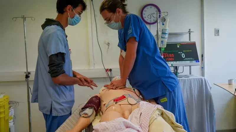 Concours d'internat en médecine : la crise de confiance des étudiants face aux soupçons de fraude