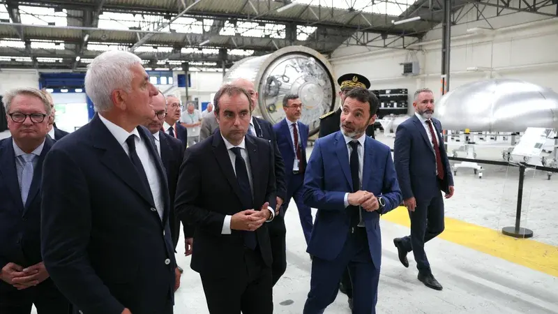 Le Premier ministre inaugure l’usine MaiaSpace à Vernon : la France mise sur les fusées réutilisables pour rattraper SpaceX