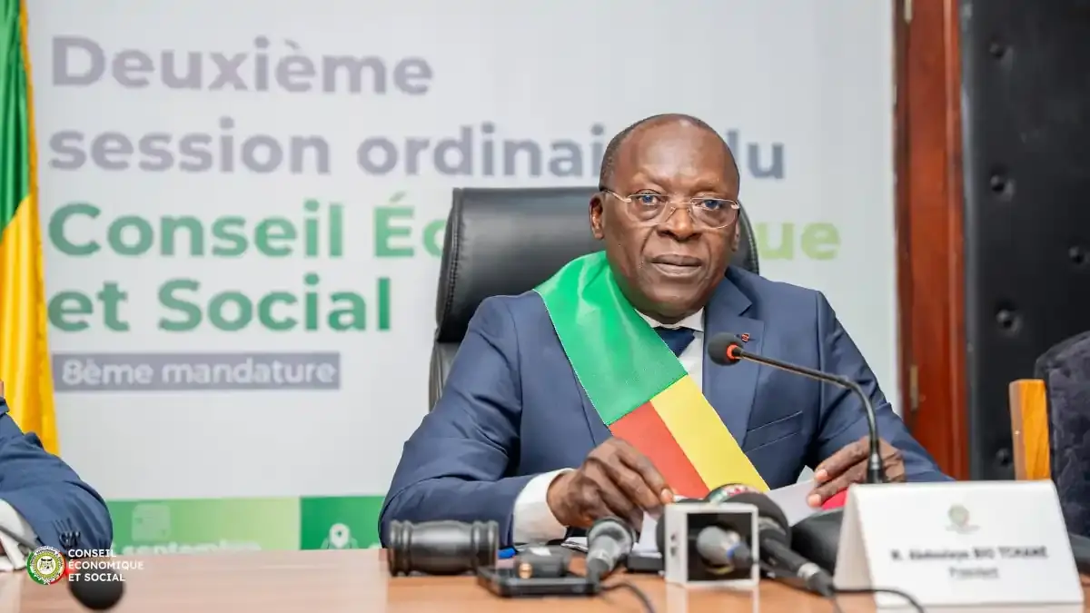 Abdoulaye Bio Tchané représente le Conseil économique et social du Bénin à l’Assemblée générale de l’UCESIF à Bucarest