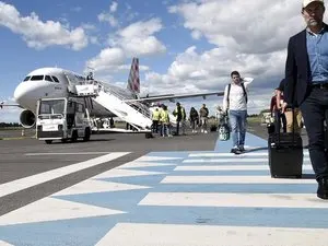 L’aviation mondiale pulvérise ses records cet été malgré les crises et les prix élevés