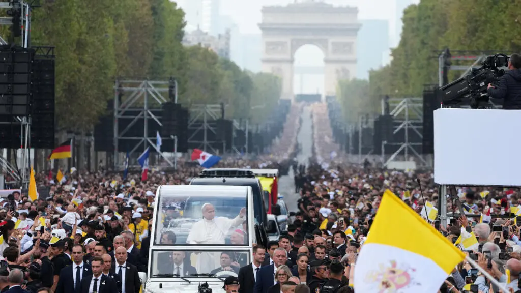 Diplomatie onusienne, visite papale et enjeux sociaux : les faits marquants de la semaine internationale