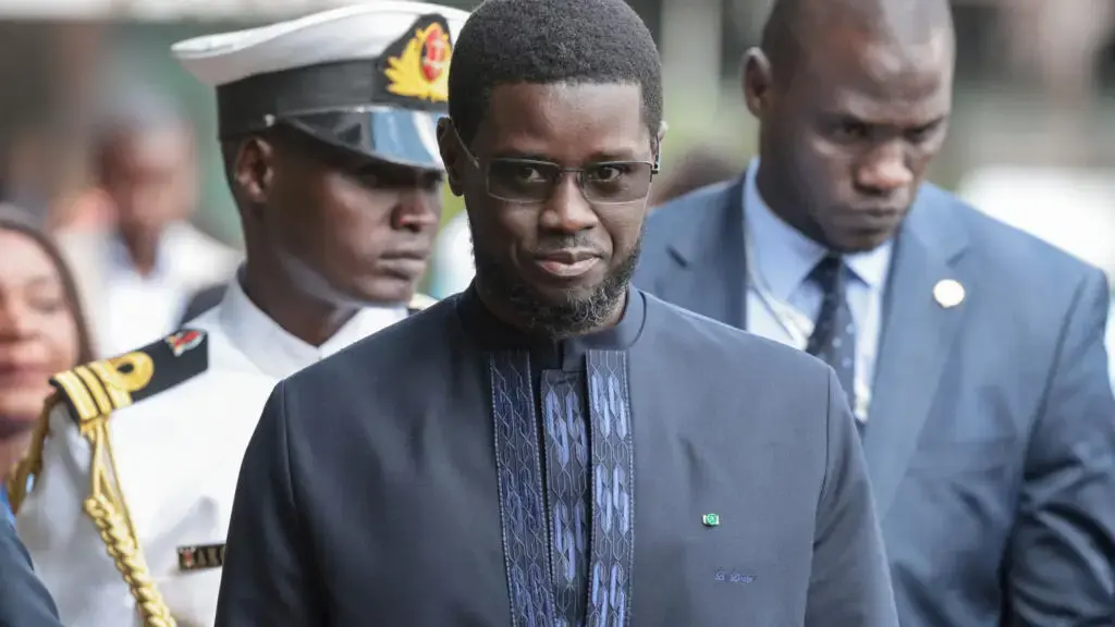 Le président sénégalais Bassirou Diomaye Faye expose la situation économique et politique du pays lors d’un entretien à New York