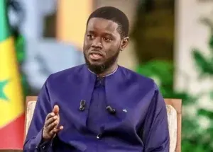 Le président sénégalais Bassirou Diomaye Faye maintient le flou sur une éventuelle dissolution de l'Assemblée nationale