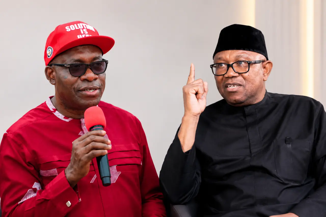 Peter Obi conteste la gestion de la dette de l'État d'Anambra et défend son bilan financier