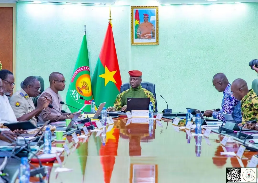 Le Burkina Faso réforme la gestion de son patrimoine public et encadre strictement les activités des ONG