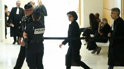 Ouverture du procès pour corruption visant Rachida Dati et l'ex-PDG de Renault Carlos Ghosn