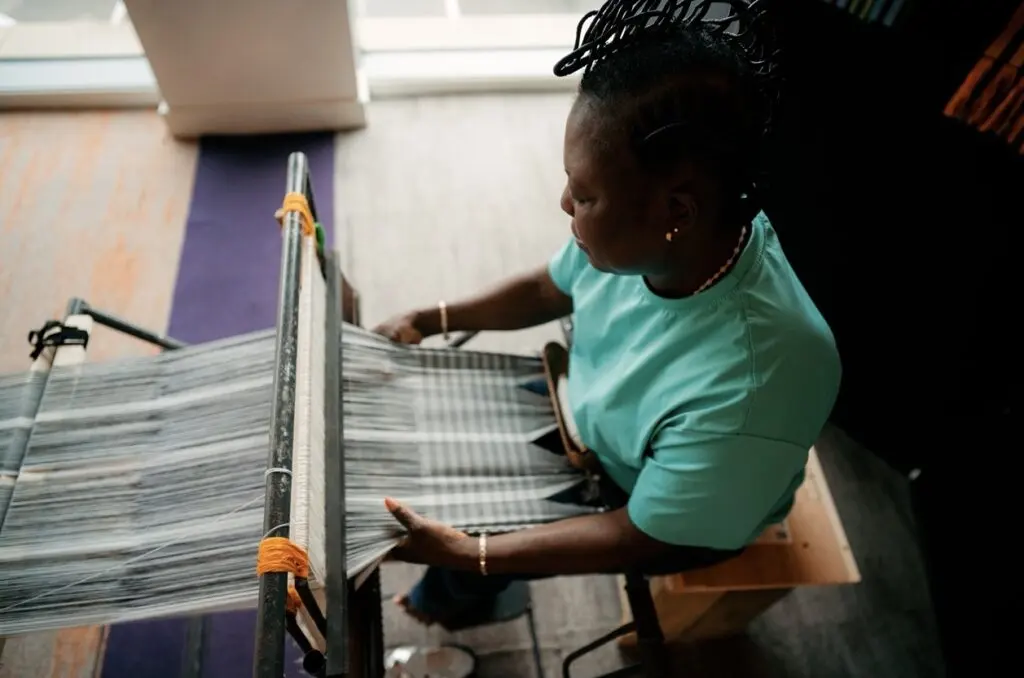 L'artisanat ghanéen à l'honneur au festival CHAN 2026 : Alice Banaaza valorise le tissage du Fugu au Royaume-Uni