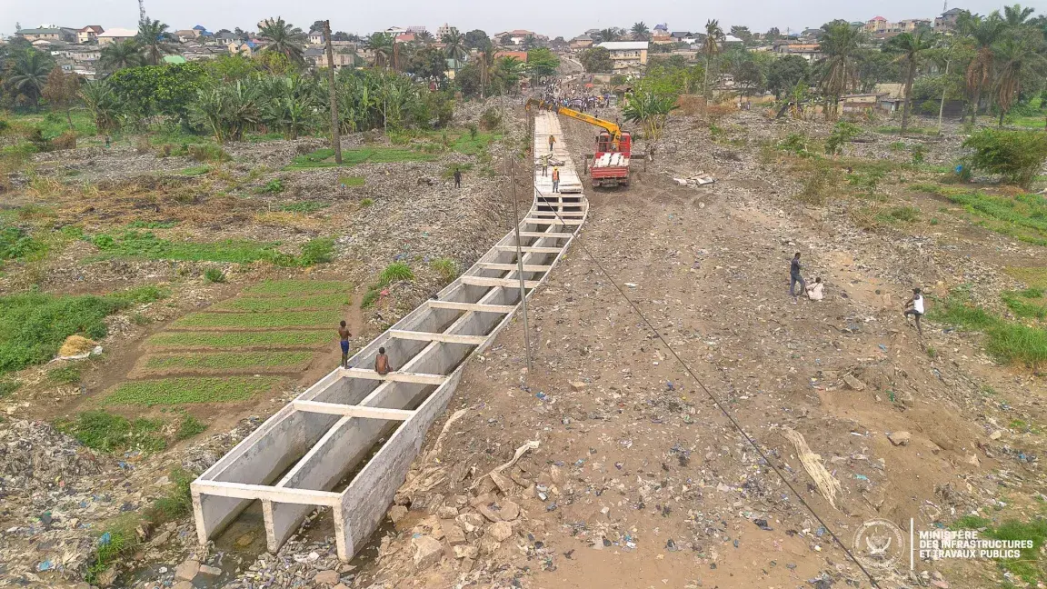 Infrastructures à Kinshasa : le collecteur de Ndjili est presque achevé tandis qu'un nouveau pont reste à financer