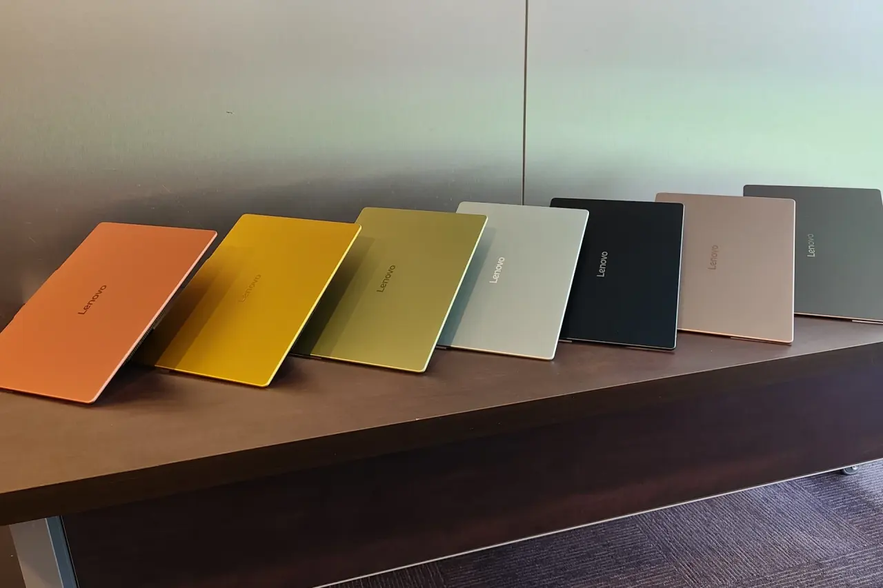 Lenovo déploie son écosystème d'IA Qira pour unifier l'expérience numérique des utilisateurs