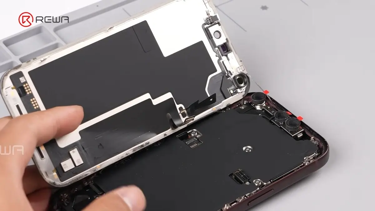 L'iPhone 18 Pro face au défi de la réparabilité : une architecture interne qui complexifie la maintenance